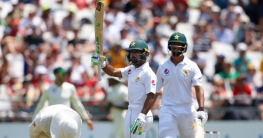 শফিক-বাবরের লড়াইয়ে ইনিংস পরাজয় এড়ালো পাকিস্তান