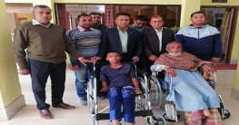 কুষ্টিয়ার মিরপুরে প্রতিবন্ধীদের মাঝে হুইল চেয়ার বিতরণ