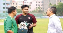 সাকিবের চোট নিয়ে ড. দেবাশীষ যা বললেন