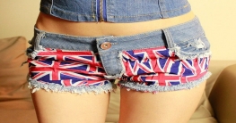 পর্ন সাইটে ঢুকতে নতুন নিয়ম, গুনতে হবে টাকাও!