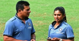 ভারতের নারী দলের কোচ গ্রেফতার