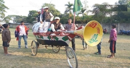নেত্রকোনা-২ আসনে ‘নৌকা পাগলা’ সিদ্দিক মিয়ার ব্যতিক্রমী প্রচারণা