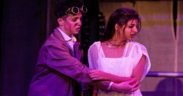 কী করলেন সুহানা খান? ফের ভাইরাল শাহরুখ মেয়ের ছবি কী করলেন সুহানা খান? ফের ভাইরাল শাহরুখ মেয়ের ছবি