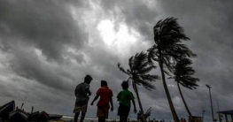 বৃষ্টি ঝরিয়ে আরো দুর্বল হবে ‘ফণি’