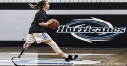 পা হারিয়েও বাস্কেটবল তারকা এই অদম্য তরুণী