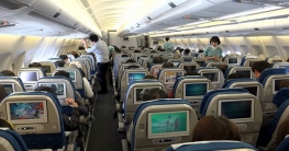 বিমানে হাতব্যাগে যেসব জিনিস নেওয়া যাবে না