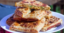 রুচি বদলাতে `কিমা পরোটা`