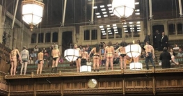 নগ্ন শরীরে ব্রিটিশ পার্লামেন্টে বিক্ষোভ