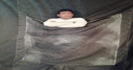 ‘মোশারফ করিম পকেটে কেন?’