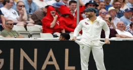 হাসি মুখে ওয়ার্নারের সারেন্ডার