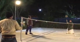 এবার ব্যাডমিন্টন কোর্টে মমতা