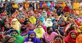 মিরপুরে পোশাক শ্রমিকদের অবস্থান, যান চলাচল বিঘ্নিত
