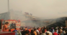 সাড়ে তিন ঘন্টার চেষ্টায় ডিএনসিসি মার্কেটের আগুন নিয়ন্ত্রণে