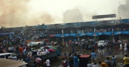 পুরো গুলশান-১ ধোঁয়ায় আচ্ছন্ন