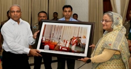 প্রতিরক্ষা মন্ত্রণালয় পরিদর্শনে প্রধানমন্ত্রী