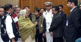 কামালকে প্রশ্নকারী সাংবাদিককে সাহস দিলেন প্রধানমন্ত্রী কামালকে প্রশ্নকারী সাংবাদিককে সাহস দিলেন প্রধানমন্ত্রী