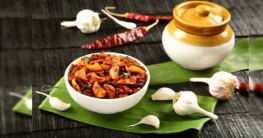 আম-রসুনের ঝাল আচার