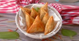 মেঘলাদিনে ঝাল স্বাদে ‘কিমা সমুচা’