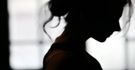 ২০ টাকার জন্য অর্ধনগ্ন করে তল্লাশি, কিশোরীর আত্মহত্যা