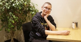 কোটি ডলারের মডেলকন্যা এখন গৃহহীন, ঘুমান রাস্তায় কোটি ডলারের মডেলকন্যা এখন গৃহহীন, ঘুমান রাস্তায়