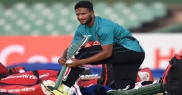 আইপিএলে সাকিবকে চাপ কম নেয়ার আহ্বান