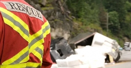 শেষকৃত্যানুষ্ঠান শেষে ফেরার পথে দুর্ঘটনায় ২০ জনের প্রাণহানি