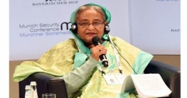 আবুধাবির পথে প্রধানমন্ত্রী