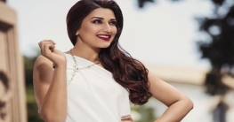 ক্যান্সার নিয়েই শুটিংয়ে সোনালি!