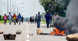 সেনাবাহিনীর বিরুদ্ধে বিক্ষোভকারীদের ‘নির্যাতনের’ অভিযোগ