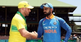 অঘোষিত ফাইনালে ভারতের বিপক্ষে ব্যাটিংয়ে অস্ট্রেলিয়া
