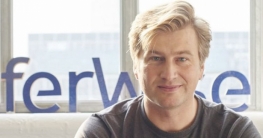 নিজের ‘বোকামি’ থেকে ১২০ কোটি ডলারের ব্যবসার মালিক