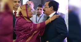 ভাইকে সান্তনা দিলেন বোন