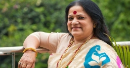 ঢাকায় এসে গাইলেন হৈমন্তী শুক্লা ঢাকায় এসে গাইলেন হৈমন্তী শুক্লা