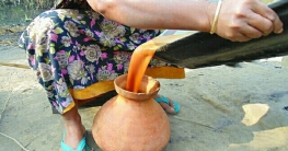 শীতের মুখরোচক খাবারের নাম খেজুরের রস