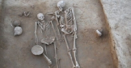 হরপ্পার সমাধিতে যুগলের কঙ্কাল