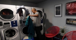 বিড়াল হত্যার দায়ে মালয়েশিয়ায় দুই বছর কারাদণ্ড