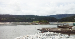 ঘুরে আসুন সিলেটের জাফলং