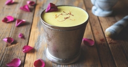গরমে ঠাণ্ডা জাফরানি লাচ্ছি