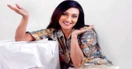 সুচিত্রা সেনের চরিত্রে ঋতুপর্ণা সুচিত্রা সেনের চরিত্রে ঋতুপর্ণা