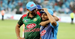 মাশরাফির জন্য বিশেষ কিছু করতে চান মুশফিকরা