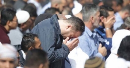 নিউজিল্যান্ডের সেই ইমাম পেলেন অসংখ্য মানুষের ভালোবাসা