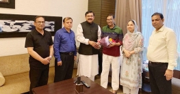 দেশেই পড়ে আছে মন