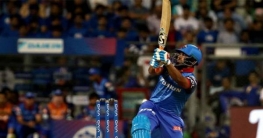 মুম্বাইকে ২১৪ রানের লক্ষ্য দিল দিল্লি
