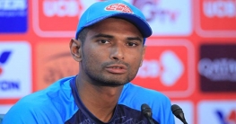 সাকিব ছেড়ে দিলে অধিনায়কত্বের জন্য প্রস্তুত মাহমুদউল্লাহ