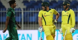 অস্ট্রেলিয়ার কাছে পাত্তাই পেল না পাকিস্তান