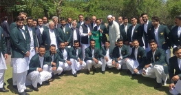বিশ্বকাপ জিততে সরফরাজদের ‘প্রধানমন্ত্রী’ ইমরানের মন্ত্র
