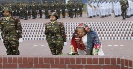 মন্ত্রী-এমপিদের নিয়ে জাতীয় স্মৃতিসৌধে প্রধানমন্ত্রীর শ্রদ্ধা