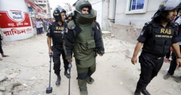 জঙ্গি আস্তানায় র‌্যাবের বোমা ডিসপোজাল ইউনিট, গুলির শব্দ