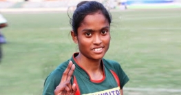 দূরপাল্লার দৌড়ে অপ্রতিরোধ্য সুমি আক্তার