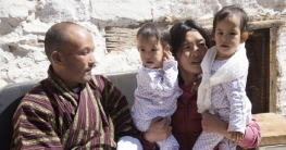 জোড়া লাগা দুই বোন আলাদা হয়ে ঘরে ফিরল